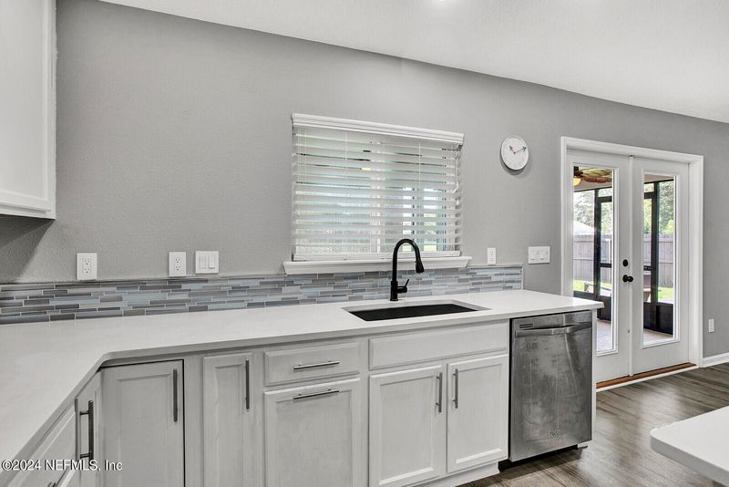 232 Heritage Oaks Dr, St Johns, FL 32259