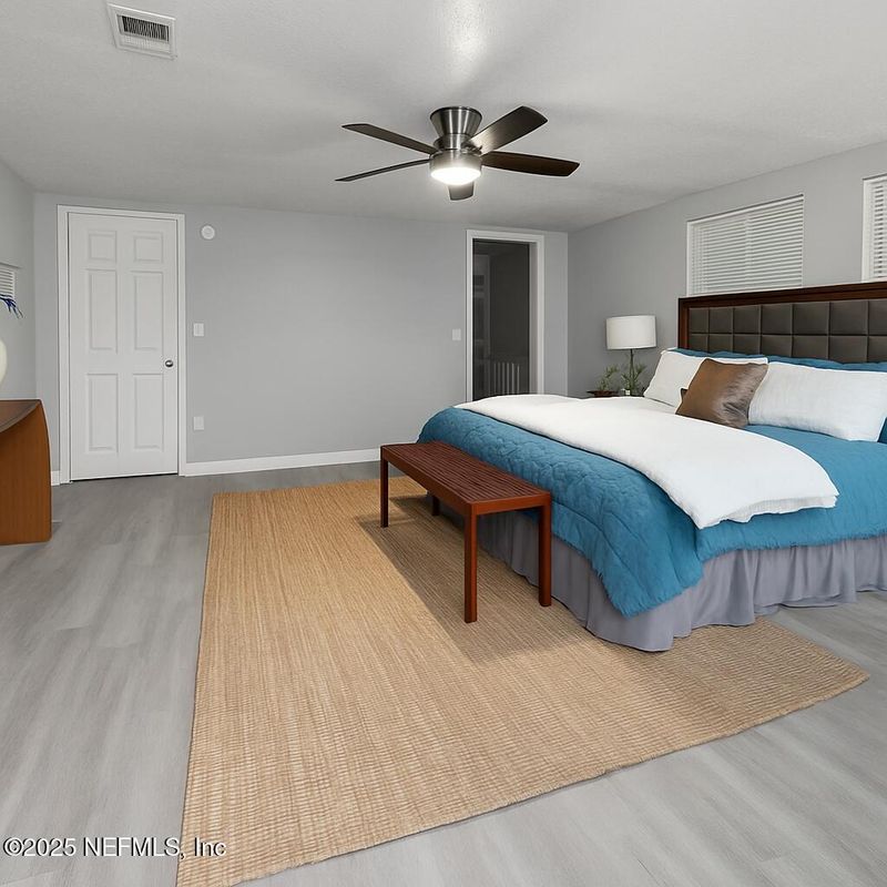 2326 Leonid Rd, Jacksonville, FL 32218