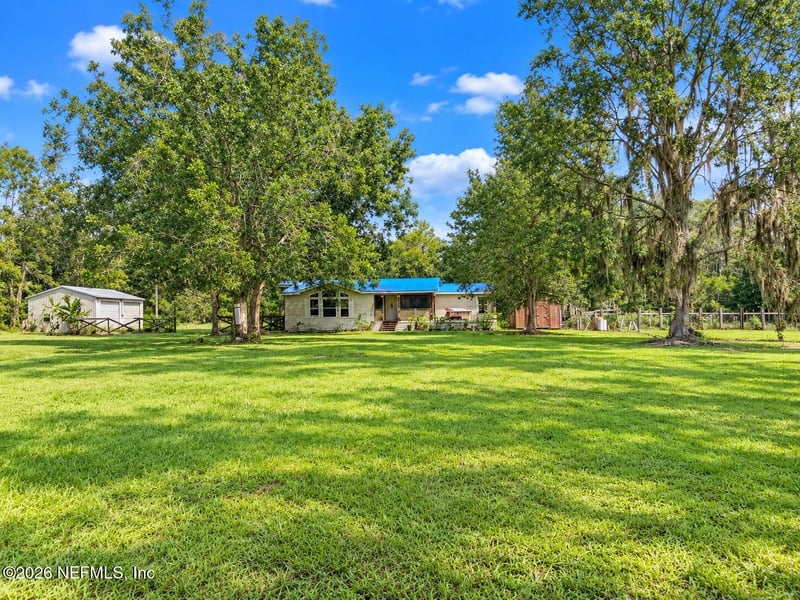 23261 NW 32nd Pl, Lawtey, FL 32058