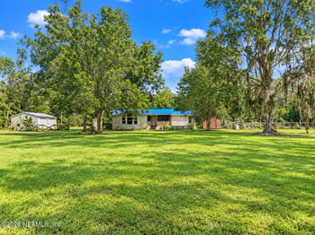 23261 NW 32nd Pl, Lawtey, FL 32058
