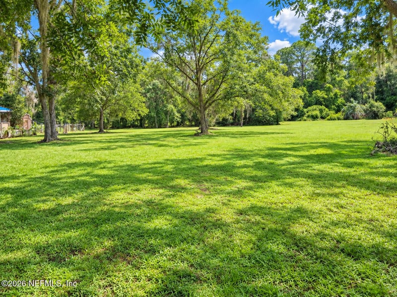 23261 NW 32nd Pl, Lawtey, FL 32058