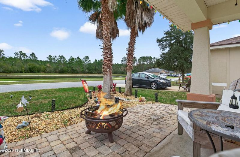 233 N Aberdeenshire Dr, St Johns, FL 32259