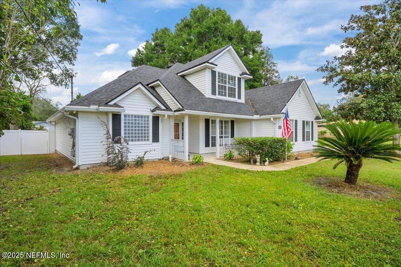 2333 Water Bluff Dr, Jacksonville, FL 32218