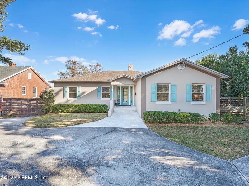 234 River Hills Dr, Jacksonville, FL 32216