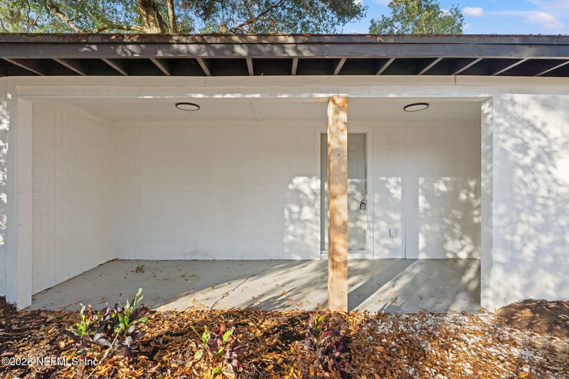 2341 Lake Lucina Dr, Jacksonville, FL 32211