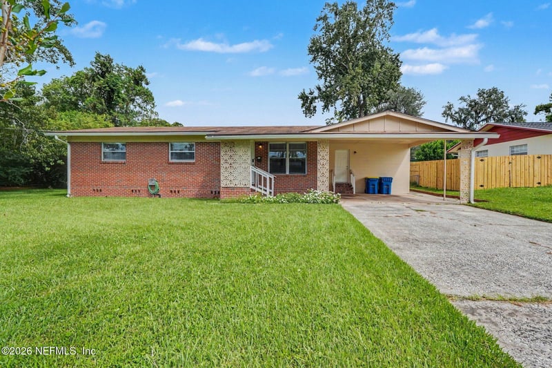 235 Baisden Rd, Jacksonville, FL 32218