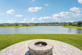 235 Willow Lake Dr, St Johns, FL 32092
