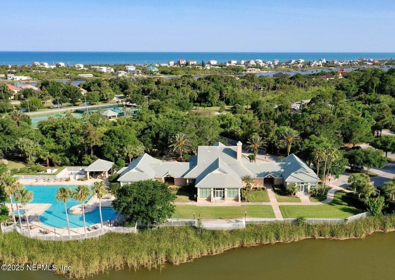 236 S Riverwalk Dr, Palm Coast, FL 32137