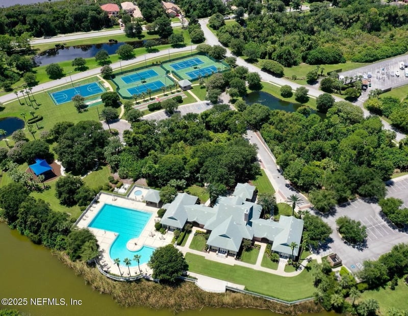 236 S Riverwalk Dr, Palm Coast, FL 32137