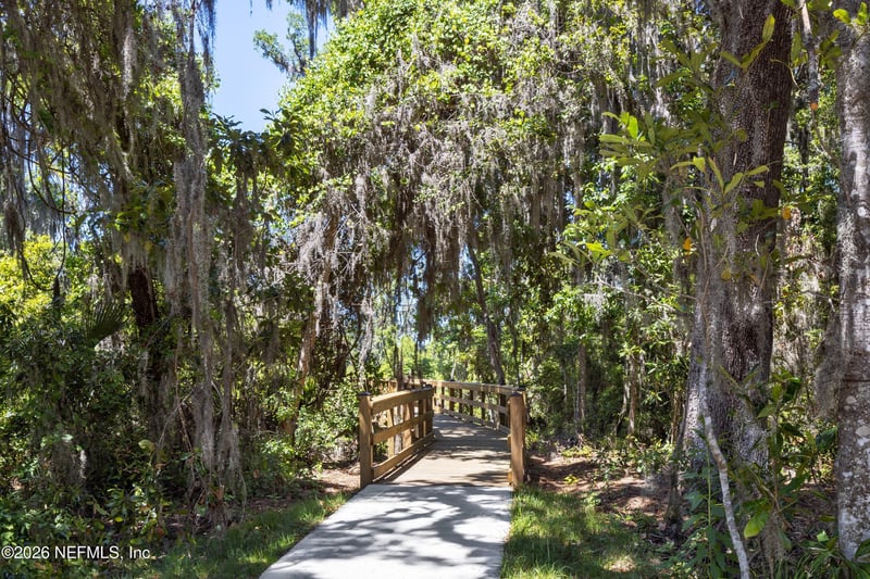 236 Zephyr Dr, St Johns, FL 32259