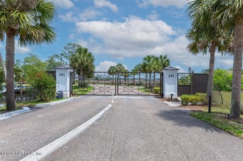 2366 Pine Island Ct, Jacksonville, FL 32224