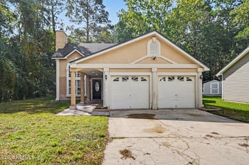 2370 Blossom Ridge Dr N, Jacksonville, FL 32218