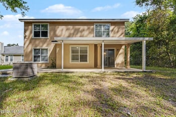 2370 Blossom Ridge Dr N, Jacksonville, FL 32218