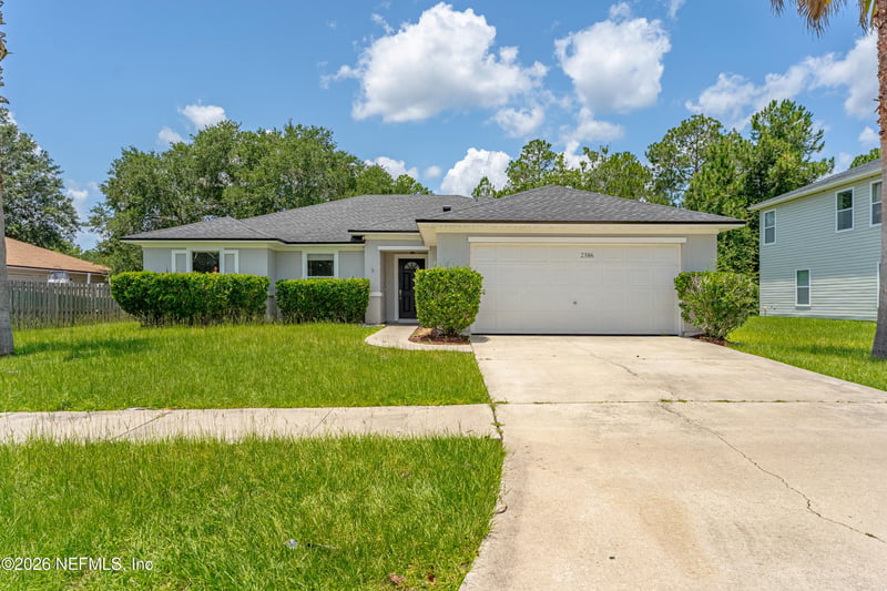 2386 Tyson Lake Dr, Jacksonville, FL 32221