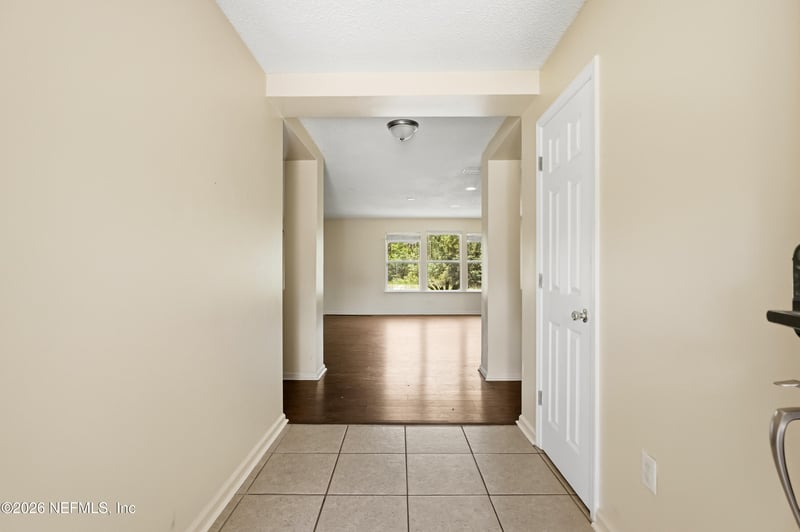 2386 Tyson Lake Dr, Jacksonville, FL 32221