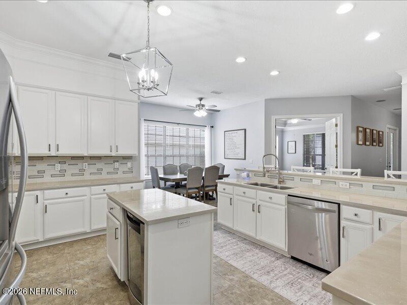 2388 Country Side Dr, Fleming Island, FL 32003