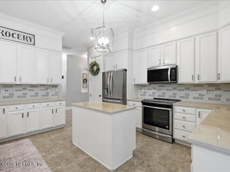 2388 Country Side Dr, Fleming Island, FL 32003