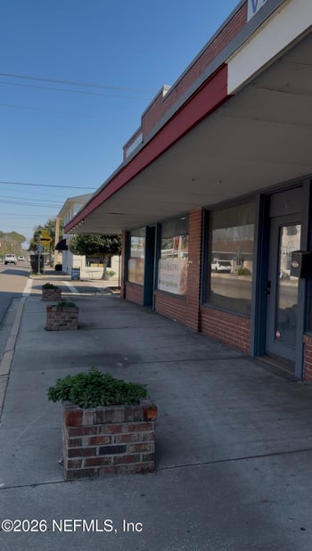 24 S College St, Macclenny, FL 32063