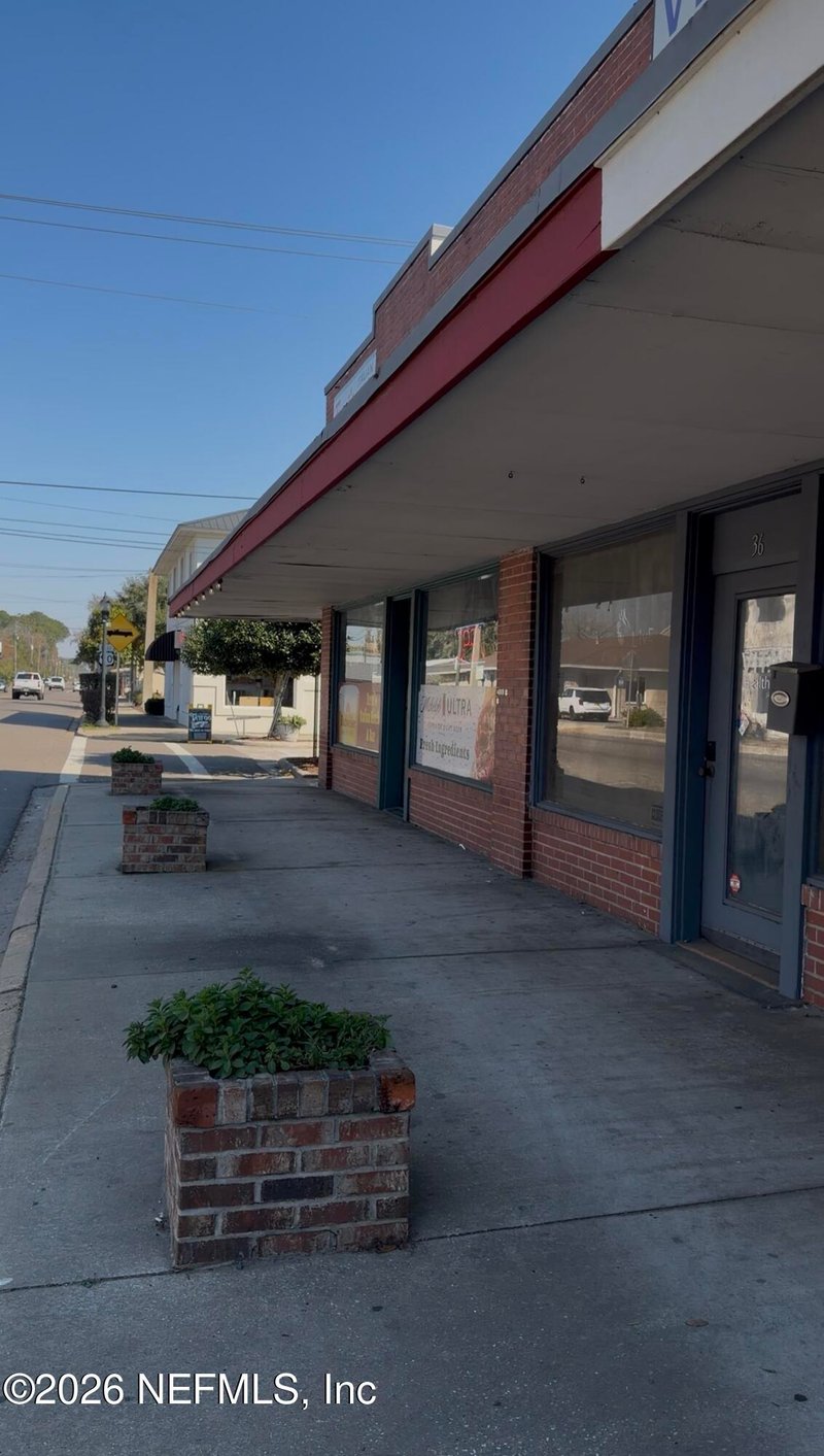 24 S College St, Macclenny, FL 32063