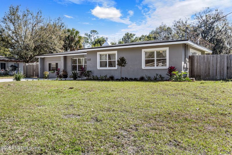 2406 Clemson Rd, Jacksonville, FL 32217