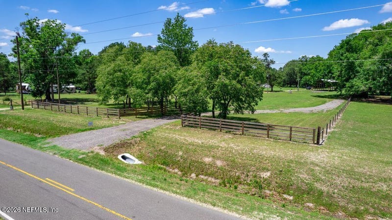 24064 County Road 121, Hilliard, FL 32046