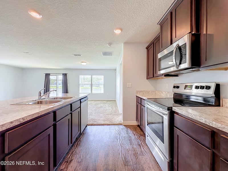 2408 Sea Palm Ave, Jacksonville, FL 32218