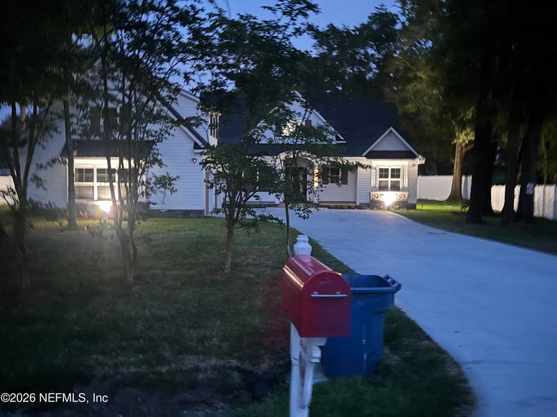 2418 Leafdale Cir S, Jacksonville, FL 32218