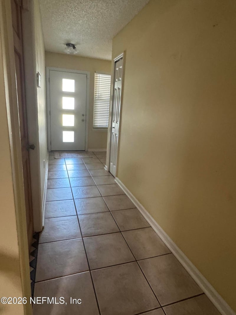 2419 Wattle Tree Rd E, Jacksonville, FL 32246
