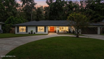 2423 Castellon Dr N, Jacksonville, FL 32217