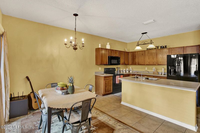 243 Beech Brook St, Jacksonville, FL 32259