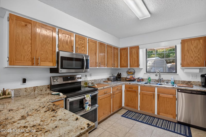 2435 Range Line Rd, Middleburg, FL 32068