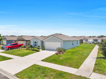 2437 Falling Star Ln, Green Cove Springs, FL 32043