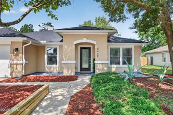 2438 Tyson Lake Dr, Jacksonville, FL 32221