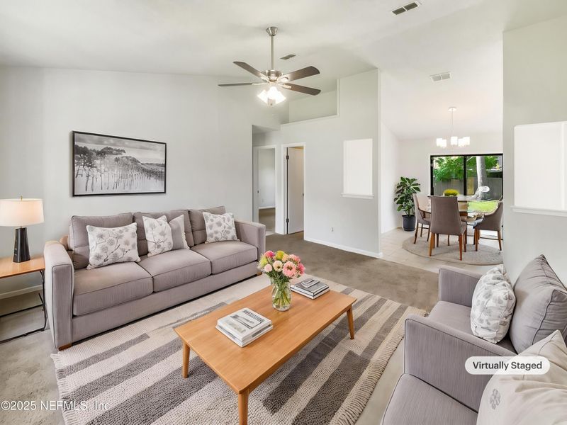 2439 Burns Dr, Middleburg, FL 32068