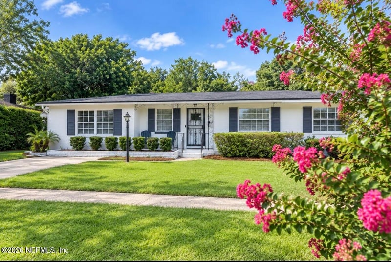 2443 Cedar Shores Cir, Jacksonville, FL 32210