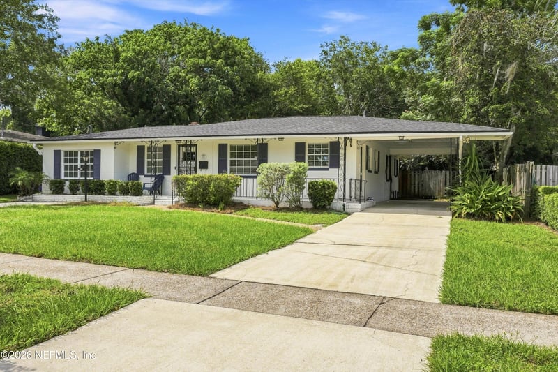 2443 Cedar Shores Cir, Jacksonville, FL 32210