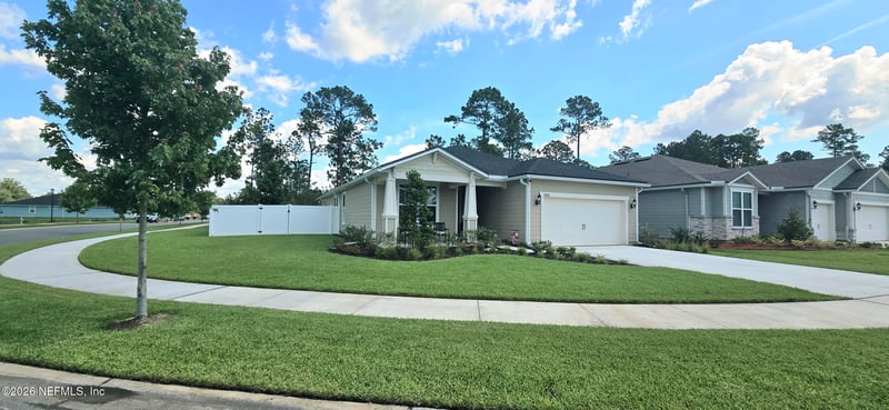2453 Bradley Park Dr, Green Cove Springs, FL 32043