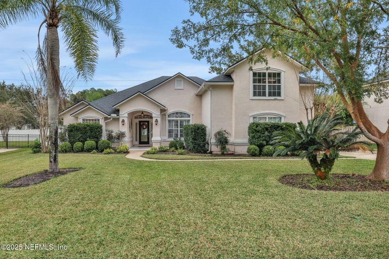 246 Edgewater Branch Dr, St Johns, FL 32259