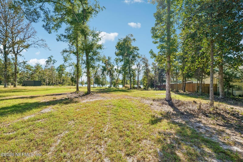 246 Lake Asbury Dr, Green Cove Springs, FL 32043
