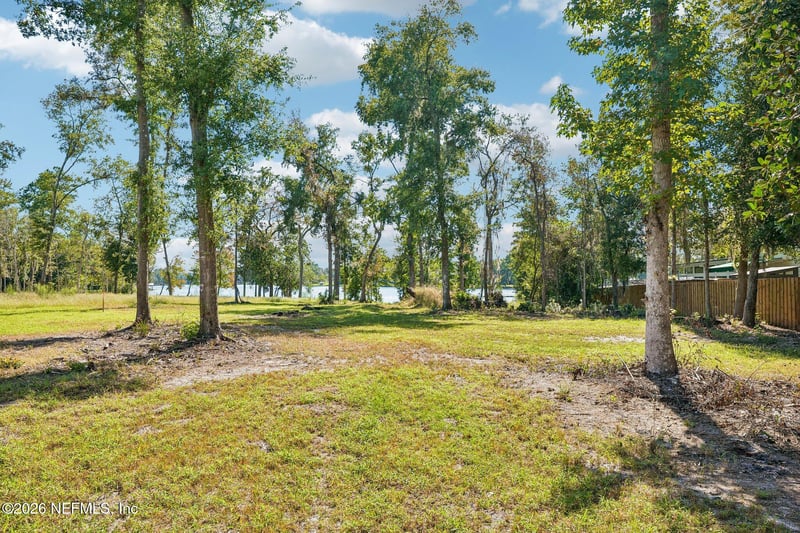 246 Lake Asbury Dr, Green Cove Springs, FL 32043