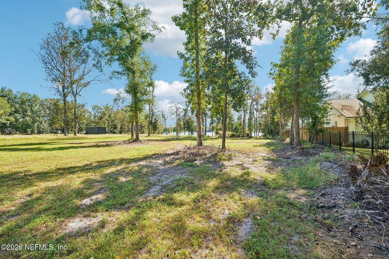 246 Lake Asbury Dr, Green Cove Springs, FL 32043