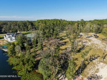 246 Lake Asbury Dr, Green Cove Springs, FL 32043