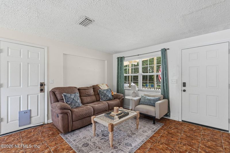 2464 Spokane Ave E, Jacksonville, FL 32233