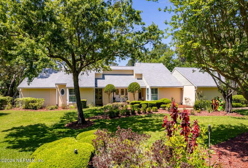 24651 Misty Lake Dr, Ponte Vedra Beach, FL 32082