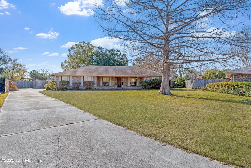 2469 Baywood Ct, Orange Park, FL 32065