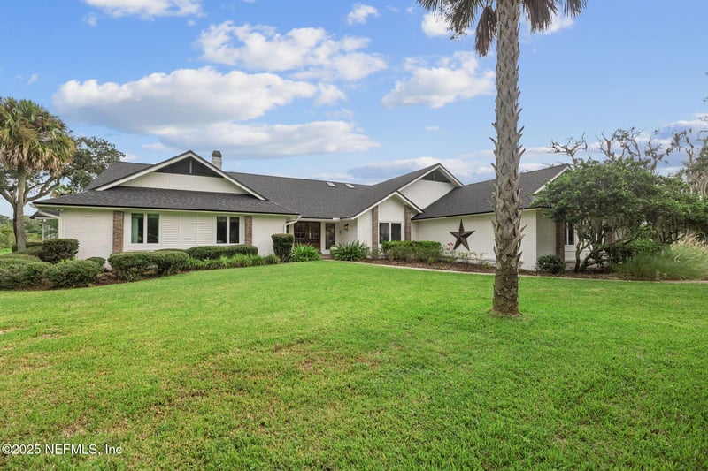 24726 Misty Lake Dr, Ponte Vedra Beach, FL 32082