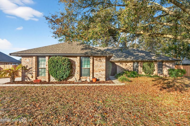 2479 Stonebridge Dr, Orange Park, FL 32065