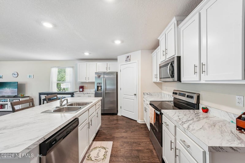 2486 Oak Stream Dr, Green Cove Springs, FL 32043