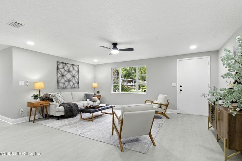 249 Mercury Dr, Orange Park, FL 32073