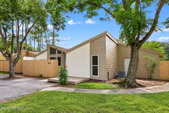 2492 Whispering Woods Blvd #2, Jacksonville, FL 32246